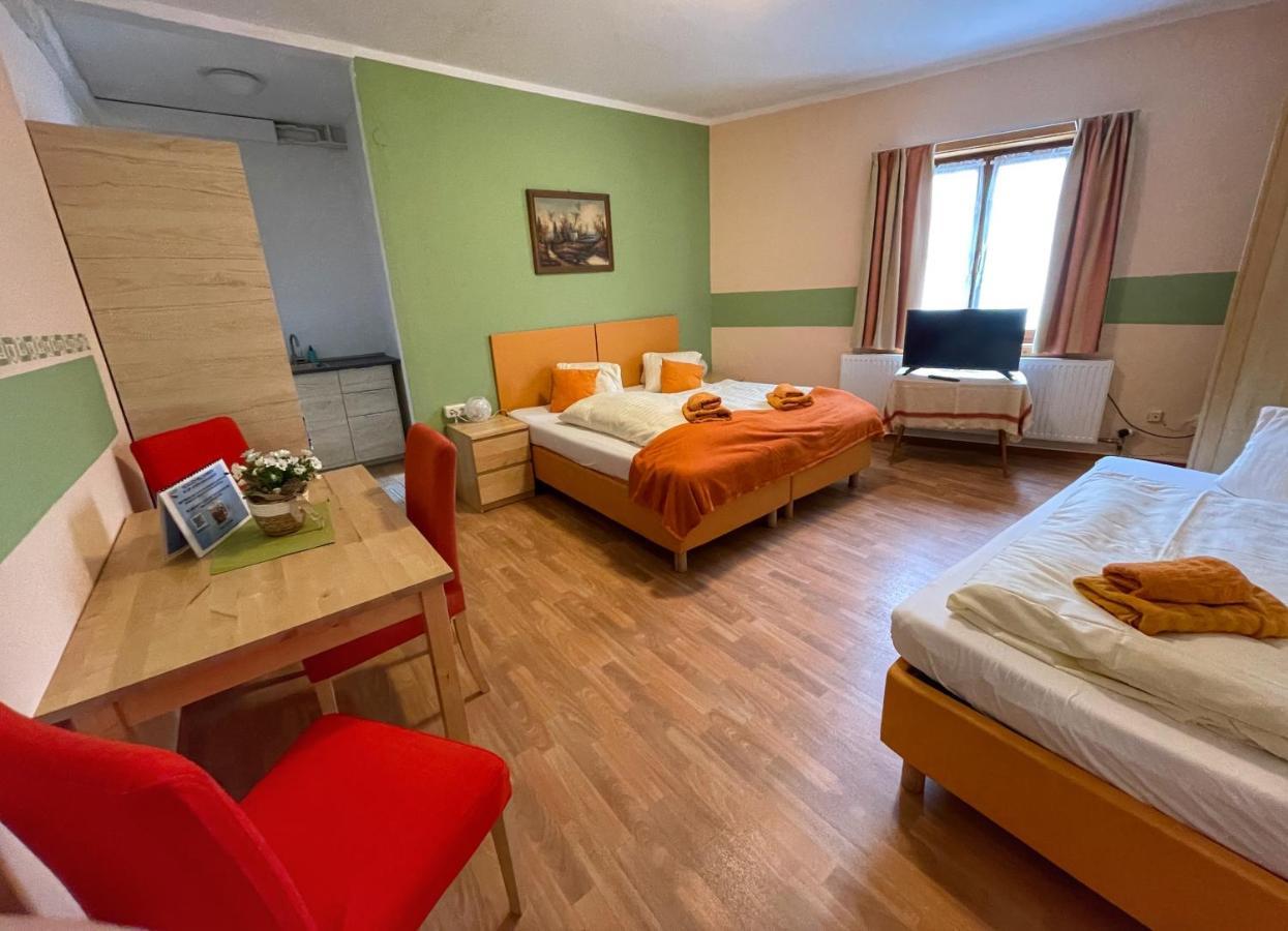 Pension Goeschlberger Mondsee Exteriér fotografie